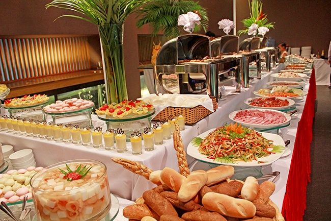 Chi phí tiệc cưới buffet tiết kiệm và sang trọng nhất