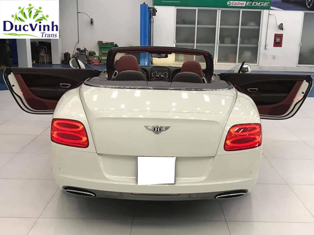 Cho thuê xe cưới Bentley mui trần màu trắng