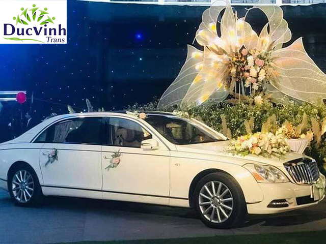 Cho thuê xe cưới Maybach 62S màu trắng