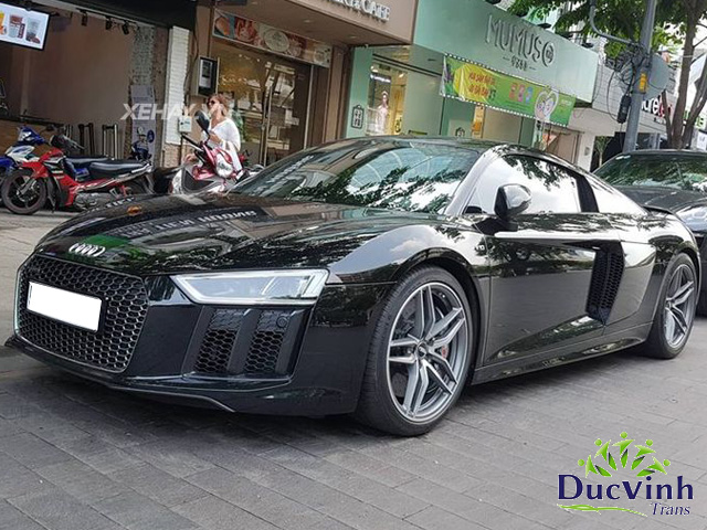 Giá cho thuê xe cưới Audi R8