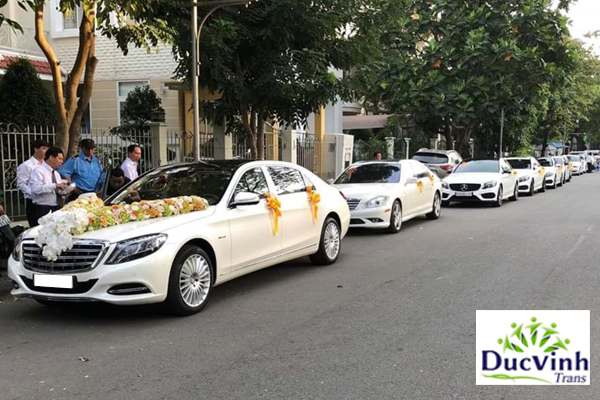 Cho thuê xe cưới Mercedes S màu trắng