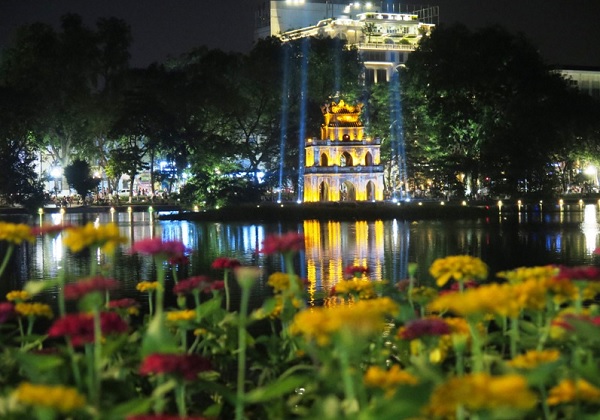 Những địa điểm, khu du lịch đẹp ở Hà Nội thu hút rất nhiều du khách