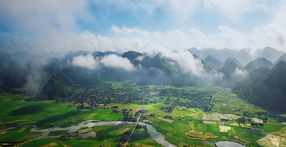 Lũng Vân là một trong những địa điểm du lịch Hòa Bình không thể bỏ qua