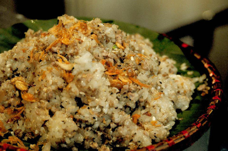Đến Lai Châu bạn có thể thưởng thức món xôi trứng kiến
