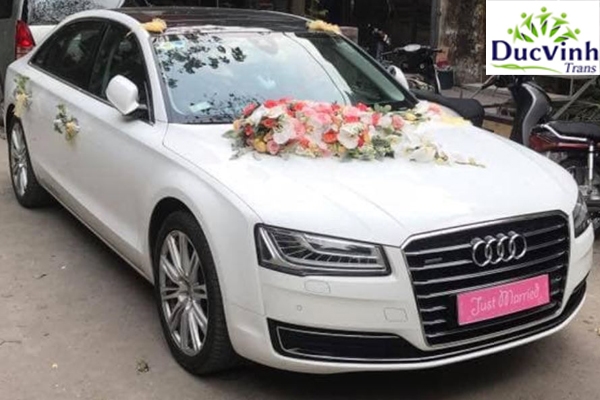 Cho thuê xe cưới Audi A8 màu trắng