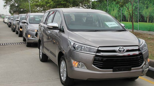 Cho thuê xe 7 chỗ giá rẻ Hà Nội xe Toyota Innova